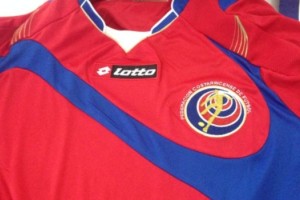 La camiseta Lotto de Costa Rica es un &eacute;xito de ventas