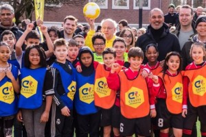 La Fundaci&oacute;n Johan Cruyff y el sue&ntilde;o de que la pr&oacute;xima joya holandesa se forme jugando en una plaza