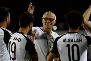 H&eacute;ctor C&uacute;per y Mohamed Salah son las caras del avi&oacute;n personalizado que llevar&aacute; Egipto al Mundial