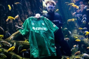 La curiosa camiseta que presentó el Real Betis: está fabricada con algas marinas