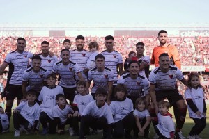 El curioso nuevo sponsor de Colón de Santa Fe