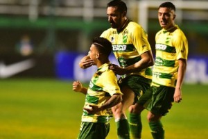 El motivo por el cual Defensa y Justicia tendr&aacute; menos suplentes en la Copa Sudamericana