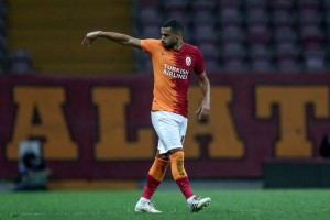 Despidieron a un jugador por criticar el estado del campo de juego