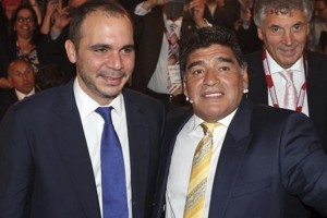 Maradona no ser&aacute; vice de FIFA si Al Hussein es presidente