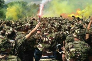 Dos mil hinchas de un club alem&aacute;n le declararon la guerra a la Federaci&oacute;n de F&uacute;tbol