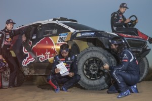 Doble triunfo para los Peugeot 2008 DKR en China