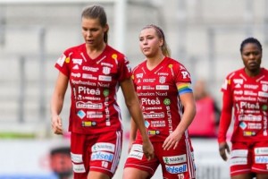El equipo de f&uacute;tbol femenino que tiene 19 patrocinadores en su camiseta