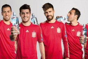 Espa&ntilde;a grab&oacute; los anuncios de su nueva camiseta bajo estrictas medidas de seguridad