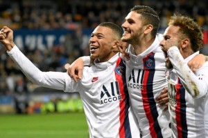 El Estado franc&eacute;s ayudar&aacute; los clubes de f&uacute;tbol afectados por la crisis