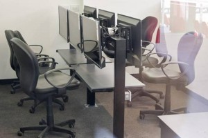 Estudiantes de La Plata inaugura su propio espacio para eSports en UNO
