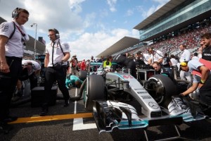 La pulseada por los motores