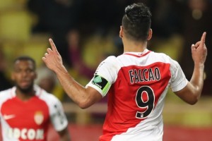 Falcao se convierte en el goleador m&aacute;s efectivo de la historia en competencias europeas