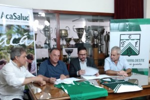 Aca Salud abre sus horizontes al fútbol con la alianza con Ferro 