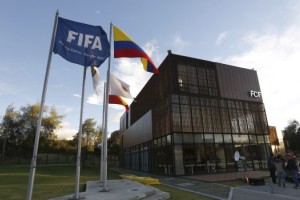 La FIFA falla en favor de los jugadores y les da v&iacute;a libre para abandonar su club si est&aacute;n impagos