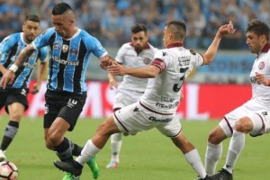 Macron y Umbro protagonistas de una nueva final que no repite marcas deportivas