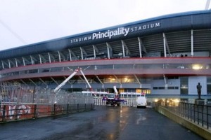 Tras el atentado, la UEFA pide un estadio techado para la final de la Champions