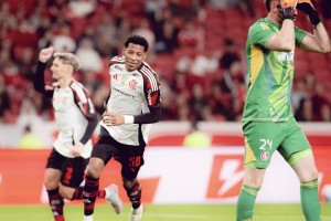 Flamengo firma el mayor acuerdo de patrocinio del fútbol brasileño con Betano