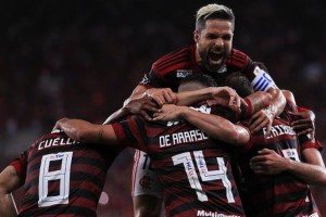 Flamengo puede salir campe&oacute;n dos veces en 48 horas 
