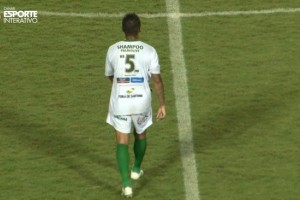 Un club brasilero estamp&oacute; ofertas de un supermercado en lugar de n&uacute;meros en su camiseta