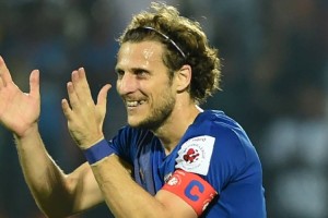 Diego Forl&aacute;n viaja a Rep&uacute;blica Dominicana &iquest;para ense&ntilde;ar f&uacute;tbol?