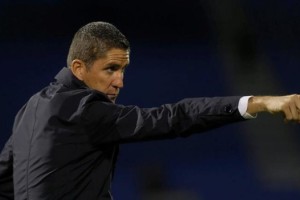 La historia del entrenador que les presta dinero a sus jugadores