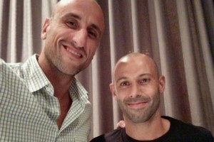 Cumbre en China &iquest;Qu&eacute; hac&iacute;an juntos Mascherano y Gin&oacute;bili?