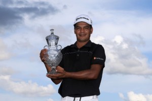 Mercedes Benz y Banco Hipotecario apoyan a Fabi&aacute;n G&oacute;mez, campe&oacute;n en el PGA Tour
