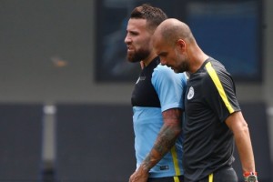 Una estricta alimentaci&oacute;n y ex&aacute;menes de ingl&eacute;s: Otamendi revel&oacute; algunos de los secretos del trabajo de Guardiola