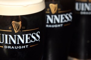 La Premier League rechaz&oacute; 190 millones de euros de Guinness