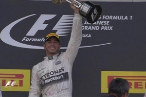 Hamilton gan&oacute; en Suzuka y Mercedes se acerca al bicampeonato