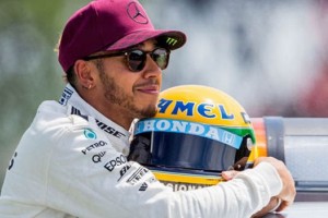 Hamilton admitió haber escuchado consejos de Ayrton Senna durante su última carrera