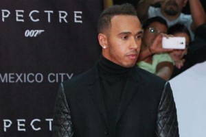 Lewis Hamilton, de la F&oacute;rmula 1 a James Bond
