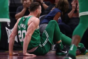 Se subasta por m&aacute;s de 25 mil d&oacute;lares la camiseta con la que se lesion&oacute; Hayward 