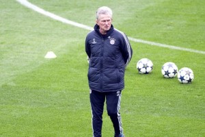 Heynckes confes&oacute; haberse dormido en parte del partido del Bayern M&uacute;nich	