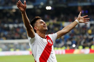 El hincha que imit&oacute; el gol del Pity Mart&iacute;nez y perdi&oacute; miles de pesos