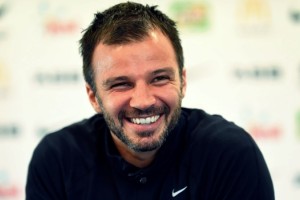 La historia del entrenador de Nueva Zelanda fan&aacute;tico de Marcelo Bielsa que buscar&aacute; la clasificaci&oacute;n ante Per&uacute;