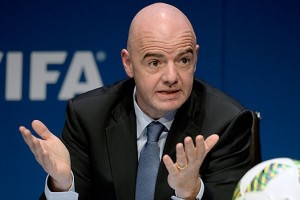 Infantino admite errores del video arbitraje en el Mundial de Clubes