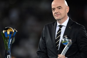 La FIFA analiza que se disputen 2 mundiales en 2022