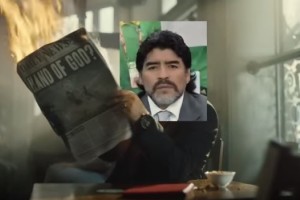 El curioso spot de la televisi&oacute;n inglesa que muestra im&aacute;genes de Maradona y Messi