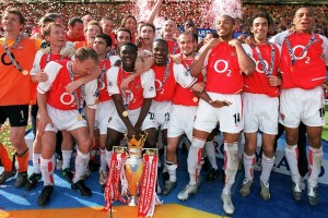 Un ex jugador del Arsenal compró los derechos de marca de "The Invincibles"