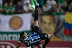 El jugador que se ganó un auto por anotar un gol de chilena