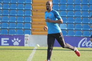 El jugador que fue presentado en un mismo d&iacute;a por dos clubes 