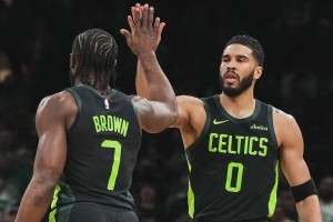 Los jugadores con mejor sueldo de los playoffs de la NBA