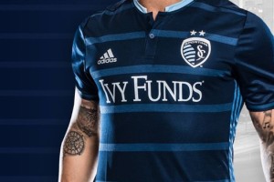Kansas City exhibi&oacute; su uniforme a trav&eacute;s de un spot
