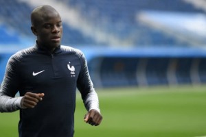La millonaria oferta con la que el Chelsea tienta a Kant&eacute; para quedarse