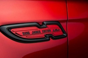 Kia lanz&oacute; su K900 &ldquo;King James Edition&rdquo; junto a LeBron