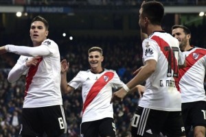 ¿Cuántos kilómetros y horas de vuelo tendrá River Plate desde Madrid a Abu Dhabi?