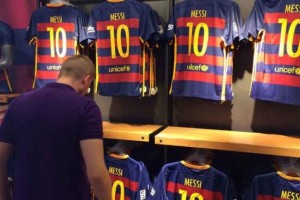 Por segundo a&ntilde;o, Messi es el jugador que m&aacute;s camisetas vende