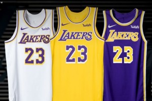 Los Lakers presentaron su nueva indumentaria con un toque retro tras la incorporaci&oacute;n de LeBron James al equipo