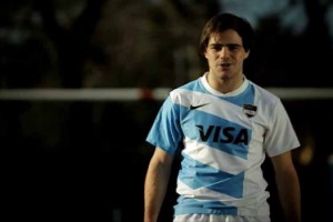 Peter Lanzani se transforma en uno de Los Pumas para Samsung